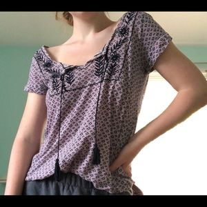 Super cute peasant top!